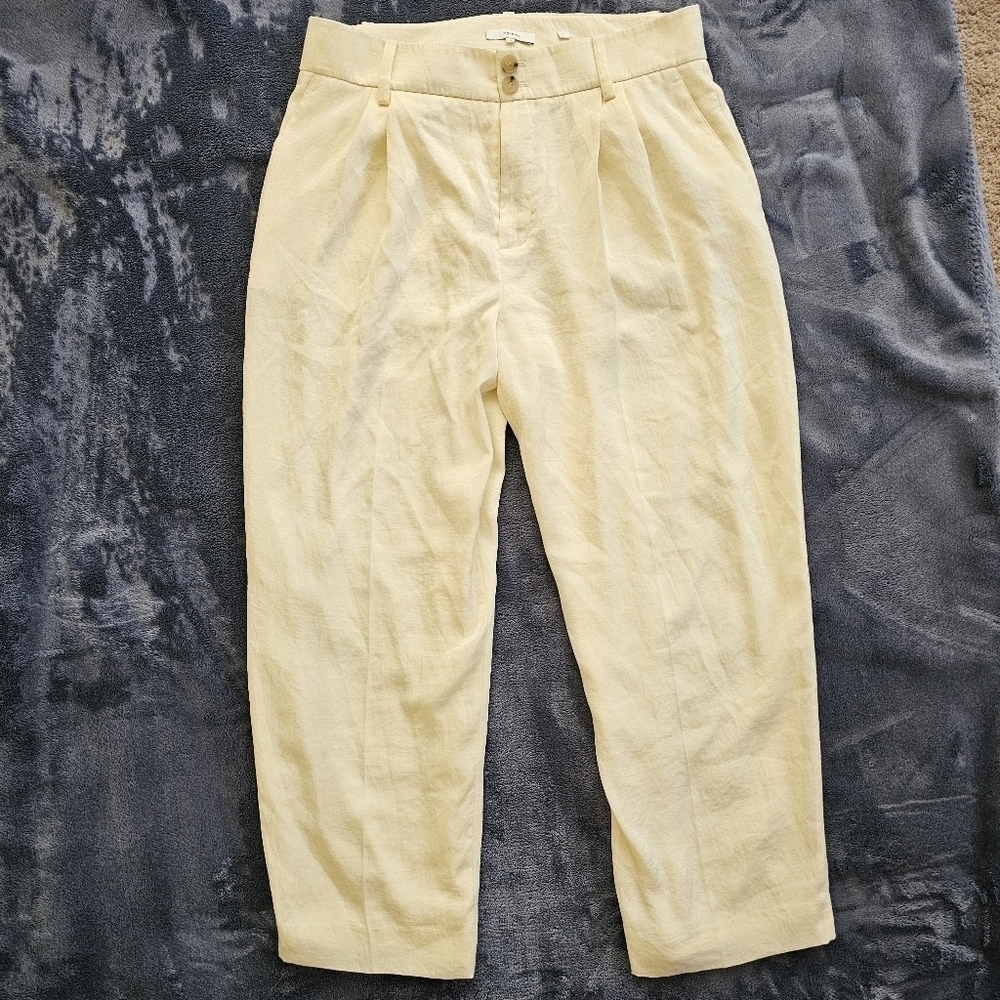 Vince wide leg pleated pants in yellow, size 12